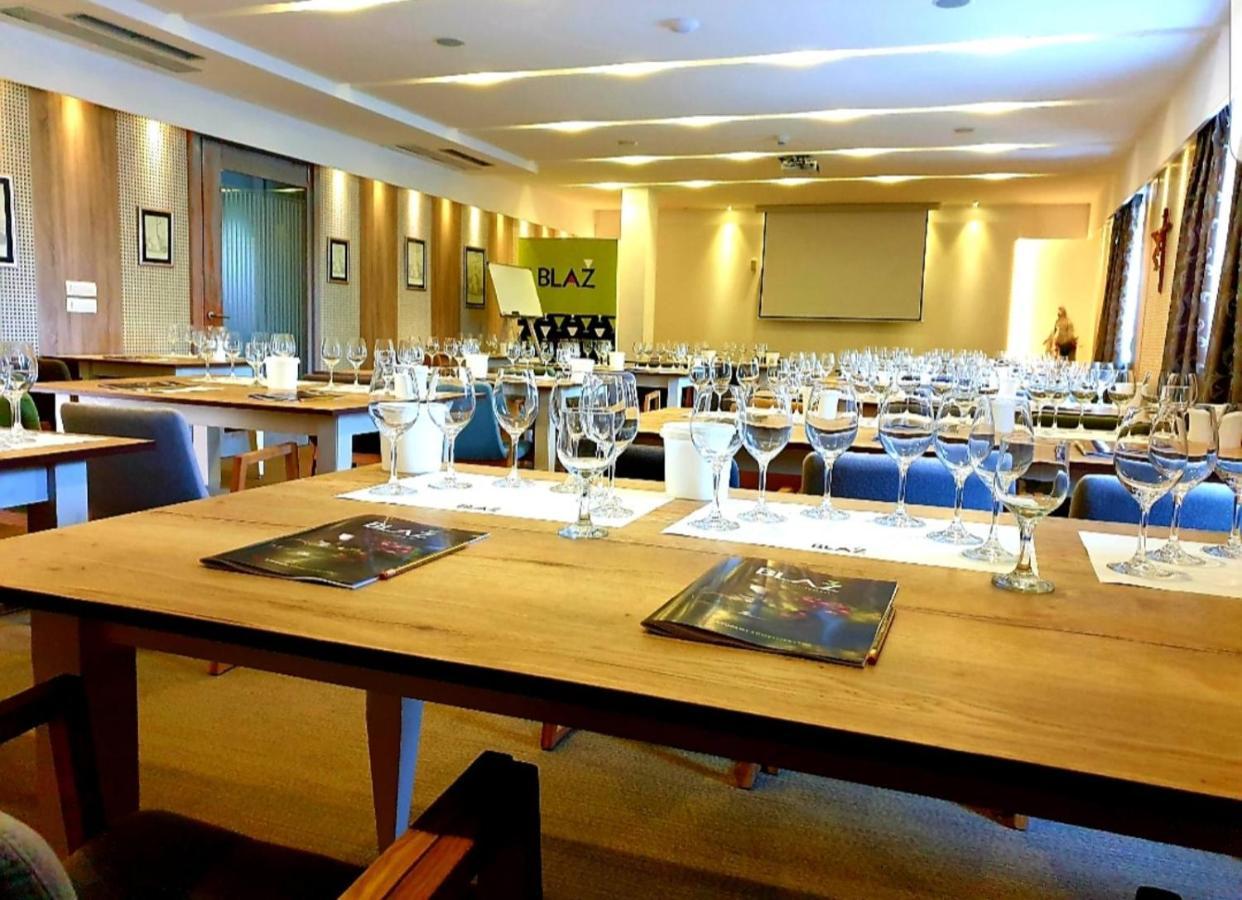 Wine Hotel Cesarica Medjugorje Ngoại thất bức ảnh